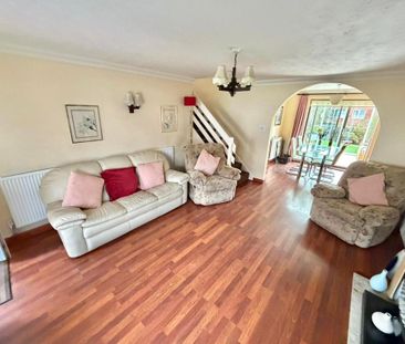 3 bedroom semi-detached house to rent - Photo 1