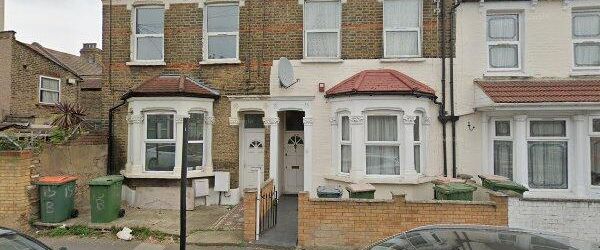 Room in a Shared House, Selsdon Road, E13 - Photo 1