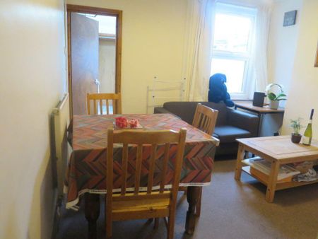 4 bedroom house to rent - Photo 4