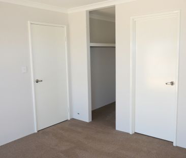 Brand New Four Bedroom Dual Living Property - Photo 6