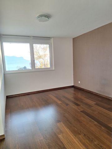 Villa de 4.5 pièces avec grand balcon et vue lac et montagne - Photo 3
