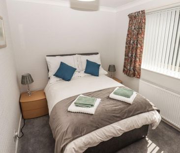 3 bedroom detached house to rent - Photo 3