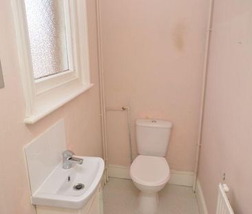 3 bedroom maisonette to rent - Photo 6