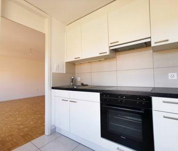 Charming 2-room apartment bathed in light - Photo 4