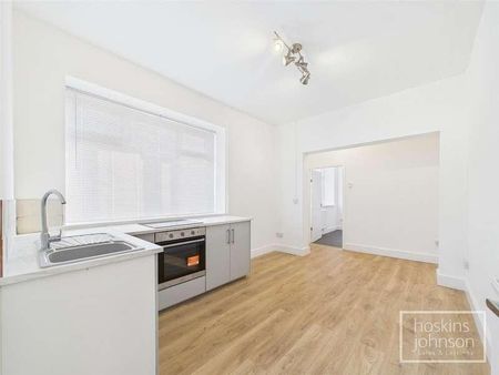 Morien Crescent, Pontypridd, CF37 - Photo 4