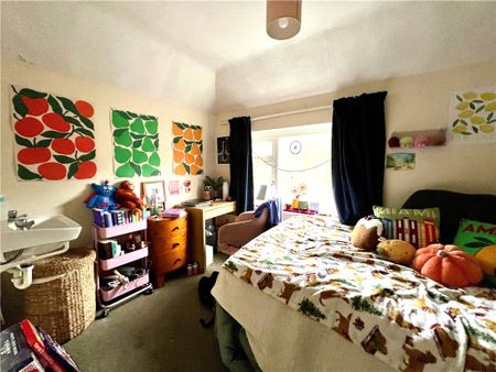 Southway, Guildford, Surrey, GU2 8DH - Photo 3