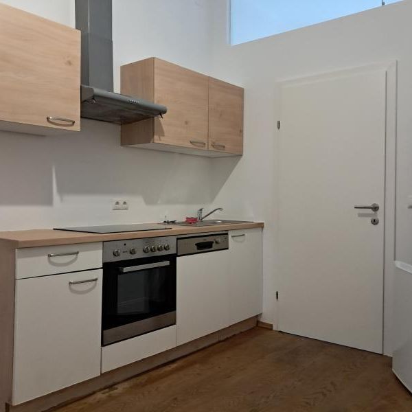 Schillerstraße 55, Top 6: Attraktive, zentrumsnahe 2 Zimmerwohnung, 75,16m2 WNFL, ablösefreie Küche, 2.Stock! - Photo 1