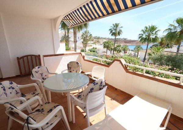 Apartamento en alquiler. Vistas al mar - Disponible Junio y Julio