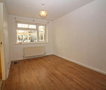 3 Bedroom House - Semi-Detached - Photo 6