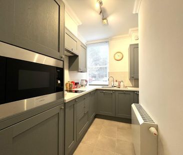 2 bedroom retirement property to rent - Photo 4