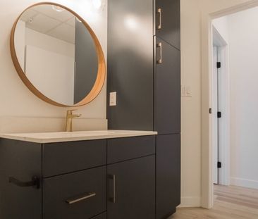 Manchester: Gold Accents – Penthouse Suite – 710 Westminster, Winni... - Photo 4