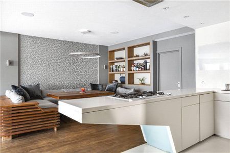 3 bedroom penthouse to rent - Photo 3