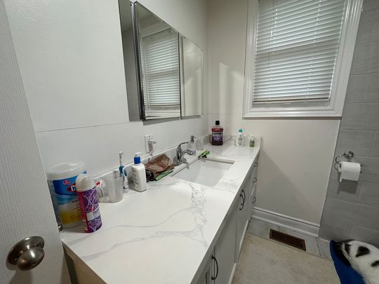 For Lease - 5744 County Rd 90 Road, Springwater, Ontario - Photo 1