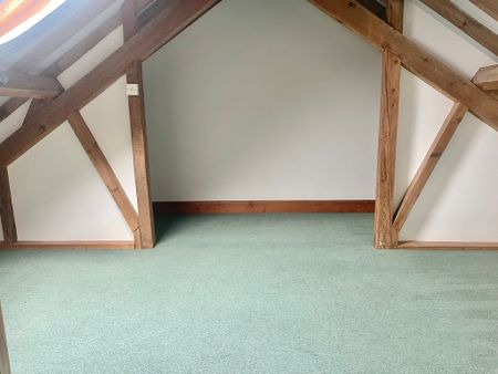 3 bedroom Semi Detached Barn Conversion to rent - Photo 3