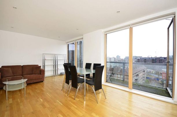 2 bedroom penthouse to rent - Photo 1