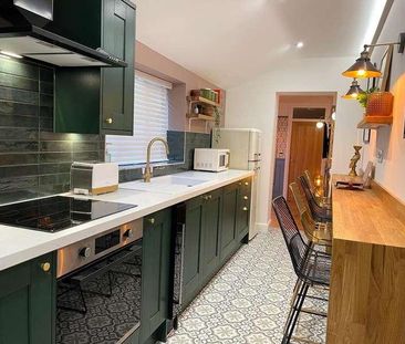 All Ensuites // Luxury Bed // Boultham Ave // Sept, LN5 - Photo 3