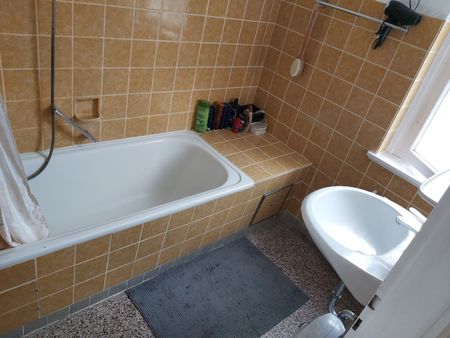 Zimmer 16,88 m² innerhalb einer 5er-WG // 1.OG re Zi. 7168 - Photo 2