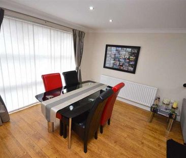 Sandon Cresent, Little Neston, CH64 - Photo 3