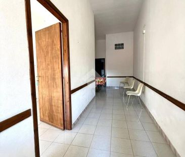 Monolocale studio professionale corso umberto 149, Decimomannu - Photo 1