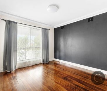 Large, Modern And Spacious Home With Exceptional Space - Photo 6