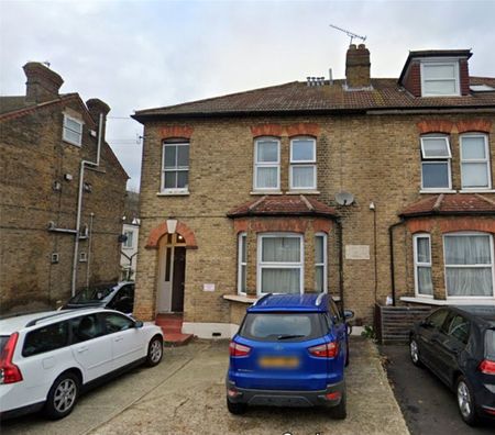 Eastern Road, Romford, RM1 - Photo 3