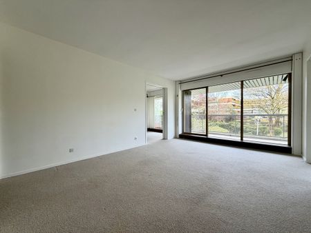 Location Appartement 2 pièces 65m² LE CHESNAY 78150 - Photo 3