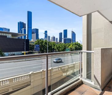 Modern 1-Bedroom Apartment in Prime South Brisbane Location - Photo 5