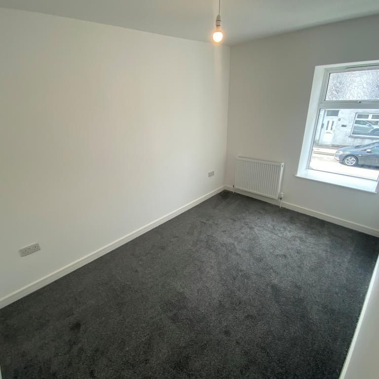 3 bedroom property to rent - Photo 1