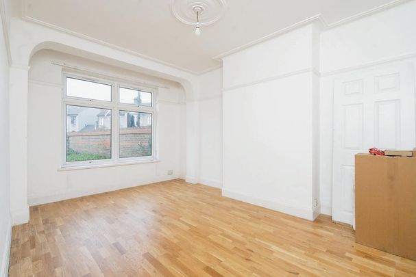 4 bedroom terraced house to rent - Photo 1