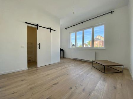 Avenue Victor Rousseau1190 Forest - Photo 2