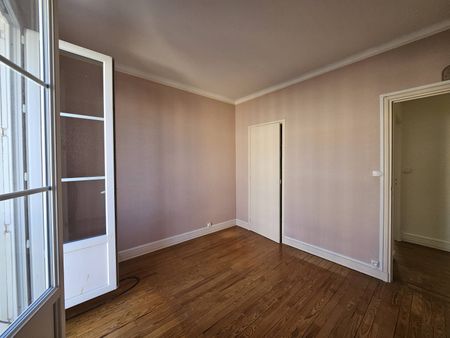 Appartement F2 a louer place de l'Hôtel de Ville du Havre - Photo 2