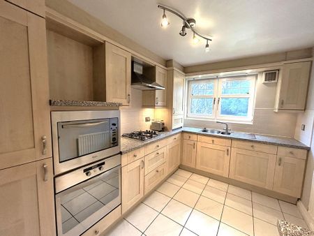 2 bedroom apartment to rent - Photo 4