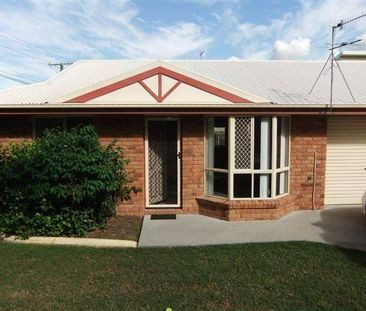 Neat 2 bedroom duplex!! - Photo 1