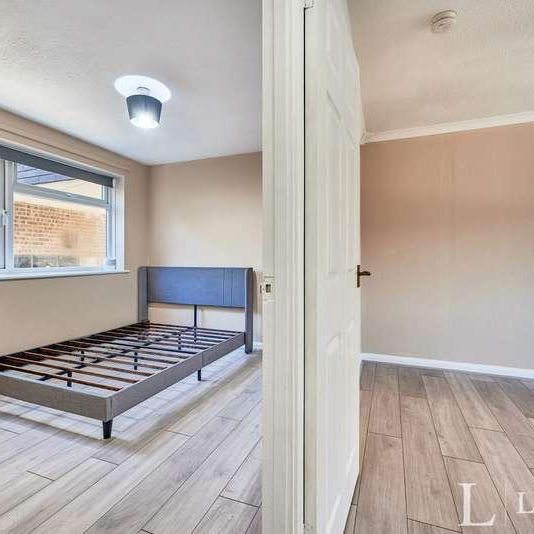 Crouch Court, Harlow, CM20 - Photo 1