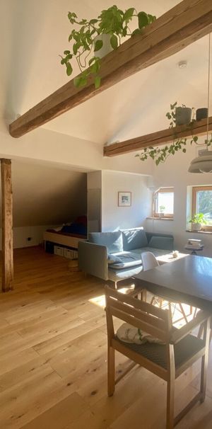 Charmante Dachgeschoßwohnung in Kuchl! - Photo 1
