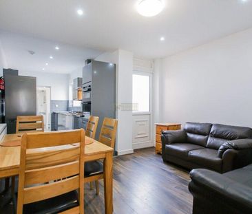 4 bedroom terraced house to rent - Photo 1