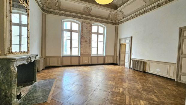 Location Appartement 4 pièces 153m² NARBONNE 11100 - Photo 1