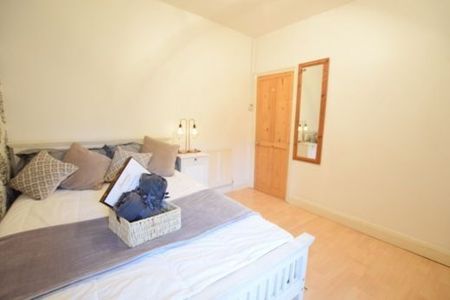 Room in a Shared House, Embleton Road, SE13 - Photo 3
