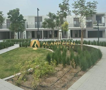 Corner | Single Row | View Now - Photo 6