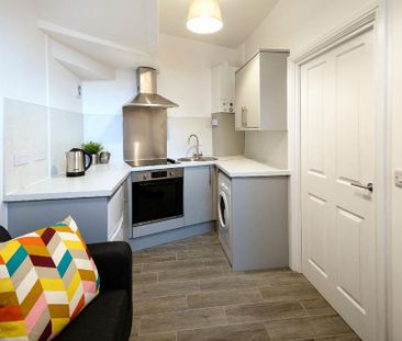 1 bedroom flat to rent - Photo 6