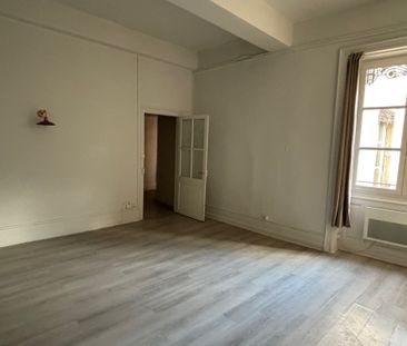 Appartement T3 de 128m2 à louer Villefranche centre - Photo 1