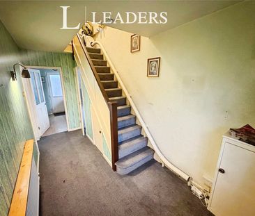 house to rent Lynmouth Drive, Wigston, Leicestershire, LE18 - Photo 5