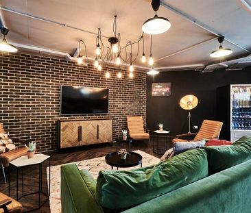1 bedroom in a flat share to rent - Photo 4