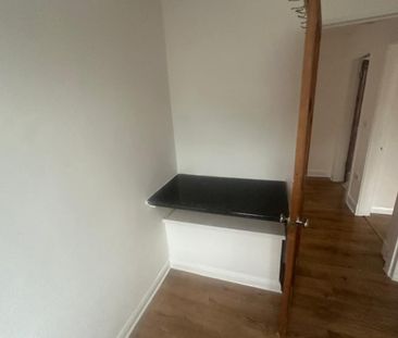 3 Bed Semi-Detached House, Wyvern Avenue, LE4 - Photo 1