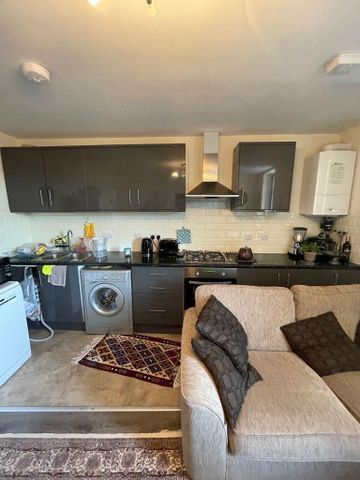 1 bedroom flat to rent - Photo 5