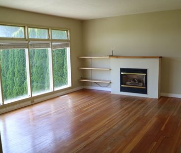 $2250 / 4 BED – 2200FT2 - Photo 3