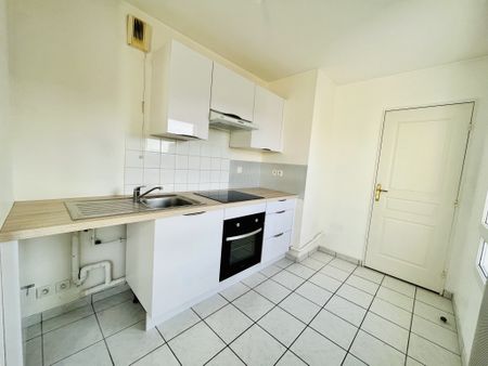 Location Appartement 3 pièces 67m² AMIENS 80000 - Photo 4