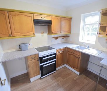 1 bedroom retirement property to rent - Photo 4