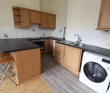 2 bedroom apartment to rent - Photo 5