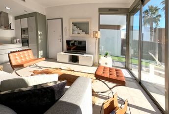 425 Villamartin Paradise